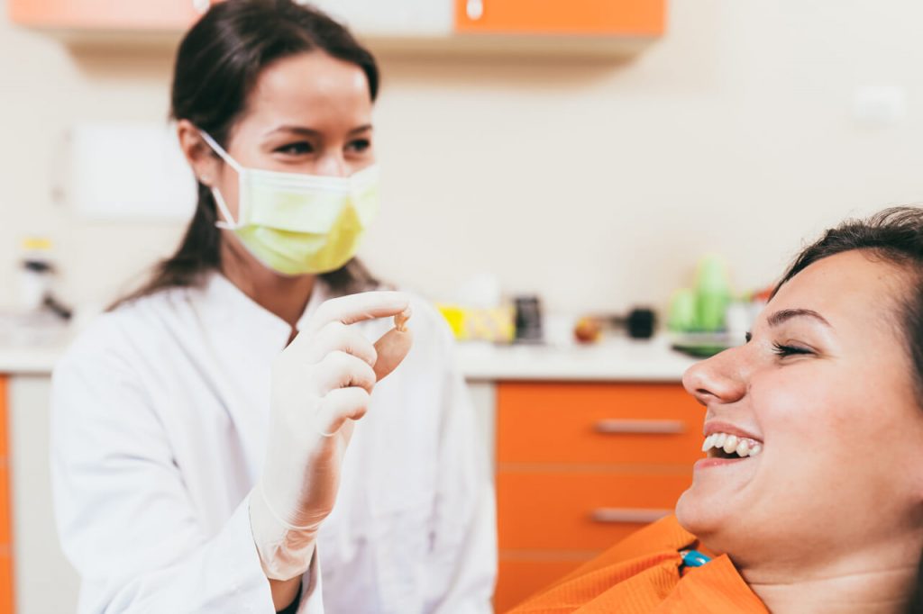 Dental care after tooth extraction