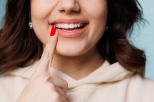 gum line teeth gap
